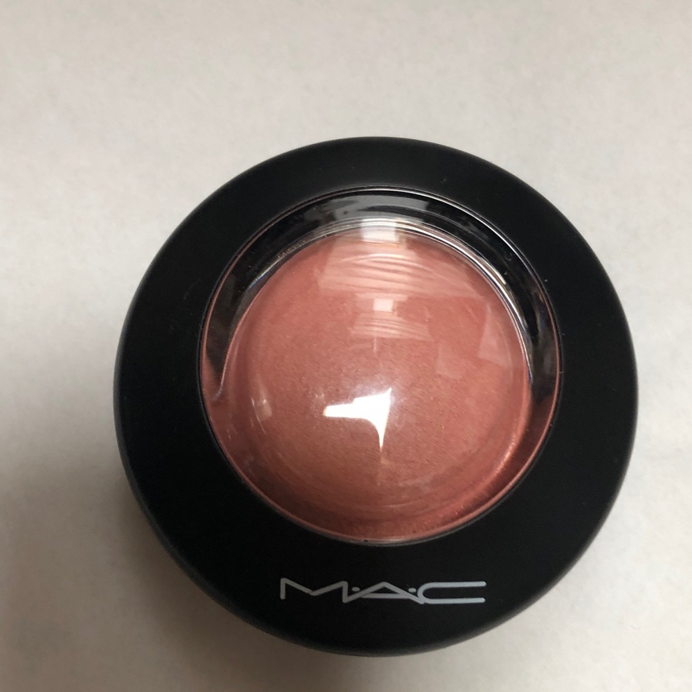 MAC Cosmetics Blush in Warm Coral